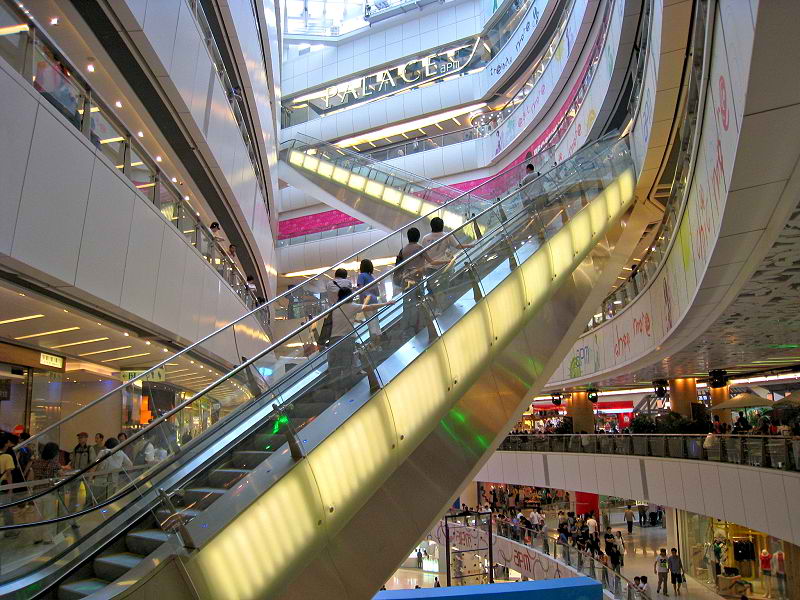 Viva la shopping in Hong Kong