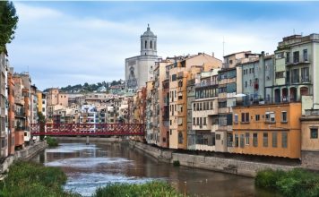 Traveling to Spain Beautiful place